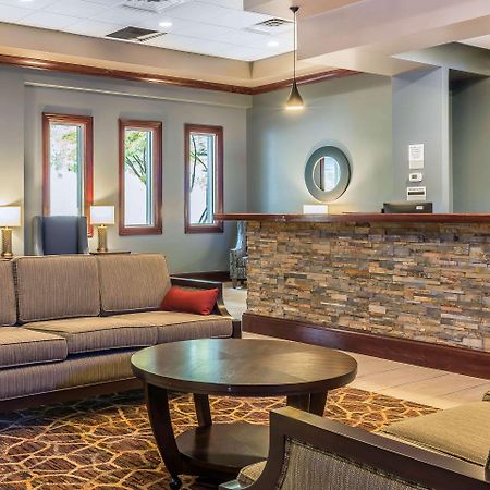 Clarion Inn Belle Vernon Экстерьер фото