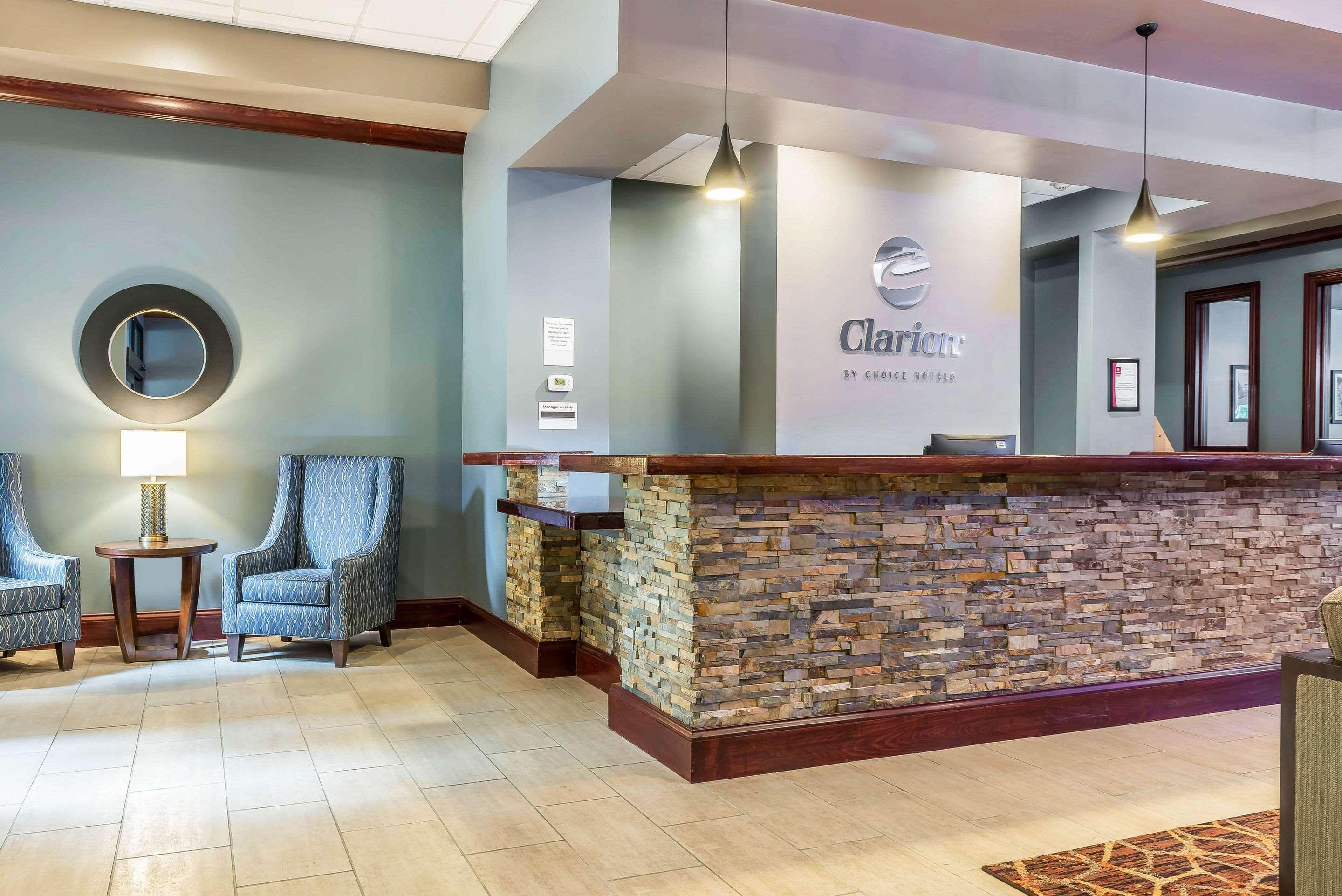 Clarion Inn Belle Vernon Экстерьер фото