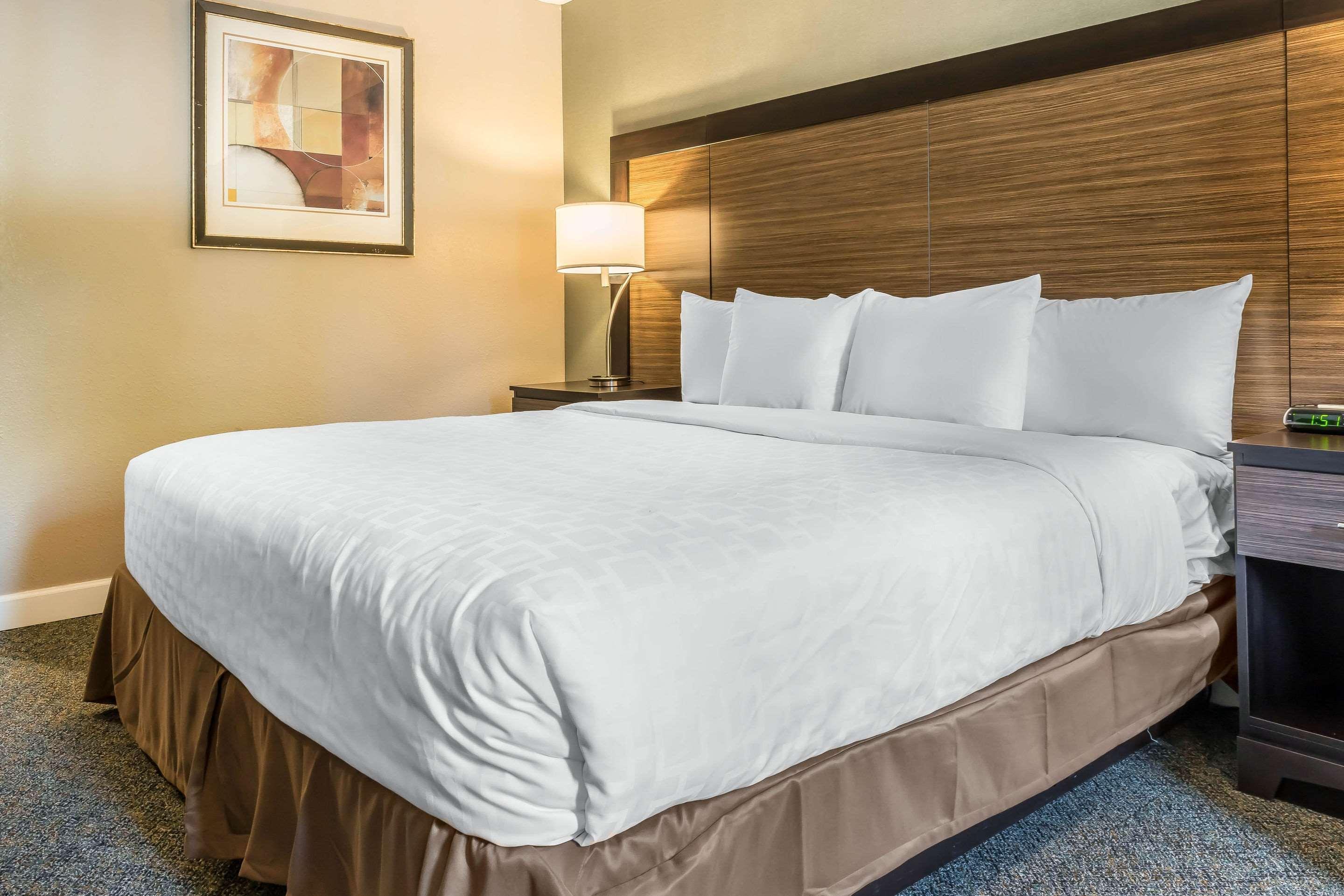 Clarion Inn Belle Vernon Экстерьер фото