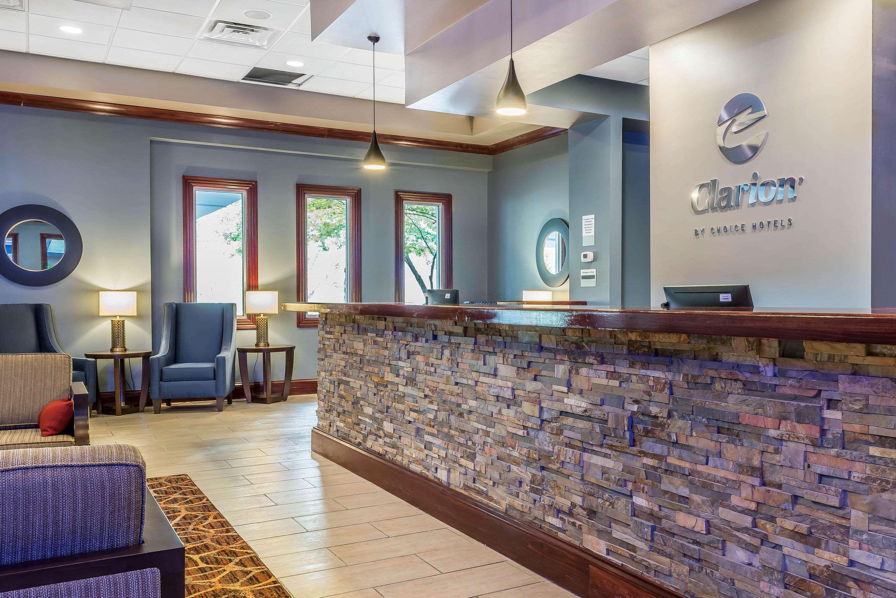 Clarion Inn Belle Vernon Экстерьер фото