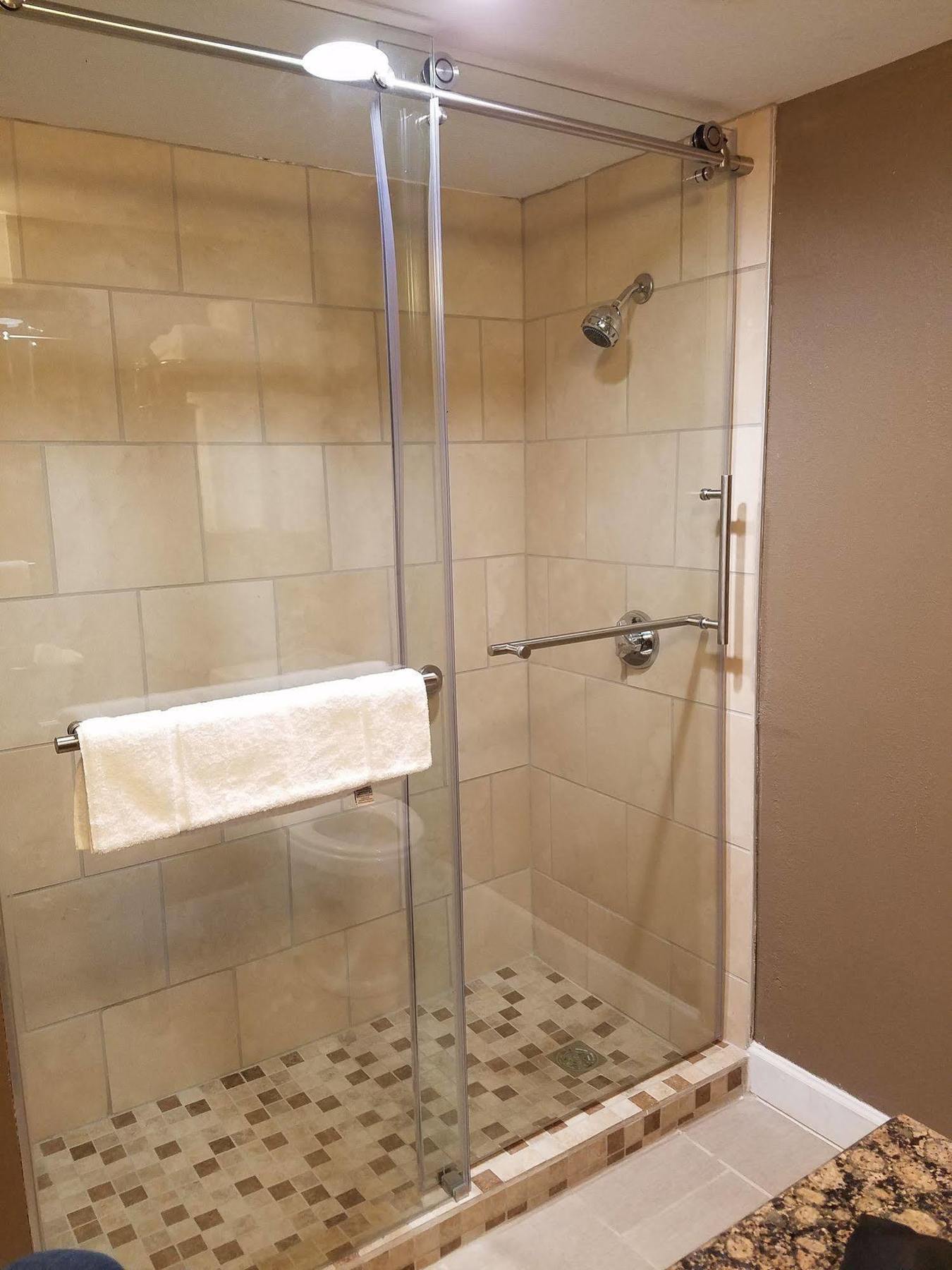 Clarion Inn Belle Vernon Экстерьер фото